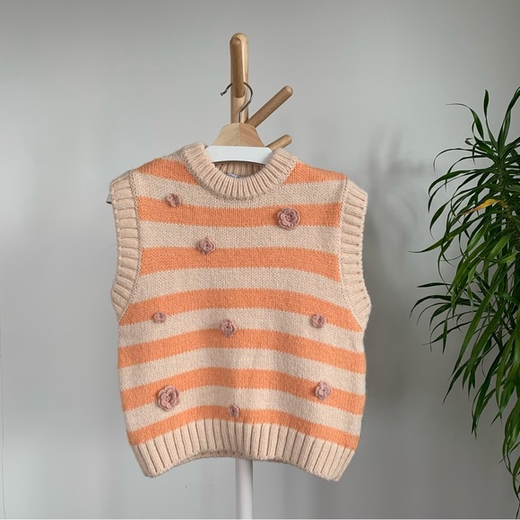 Zara Sweaters - Zara Sweater Vest